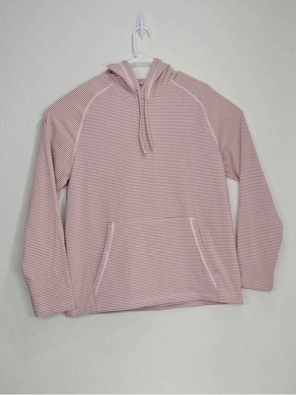 Rhone Seersucker Camp Hoodie Mens Large Pullover in Red White Stripe 100977